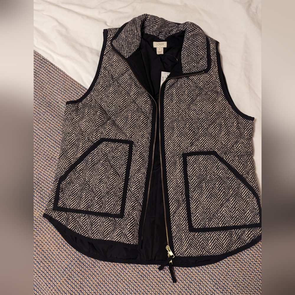 herringbone black and white vest